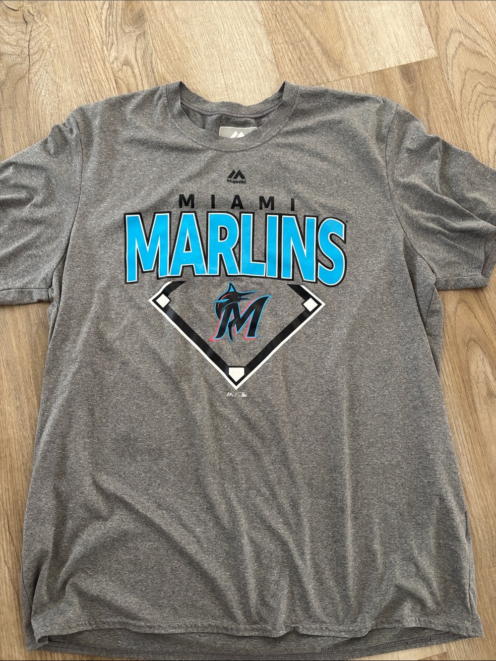 Majestic Miami Marlins Gray and Teal Graphic Tee